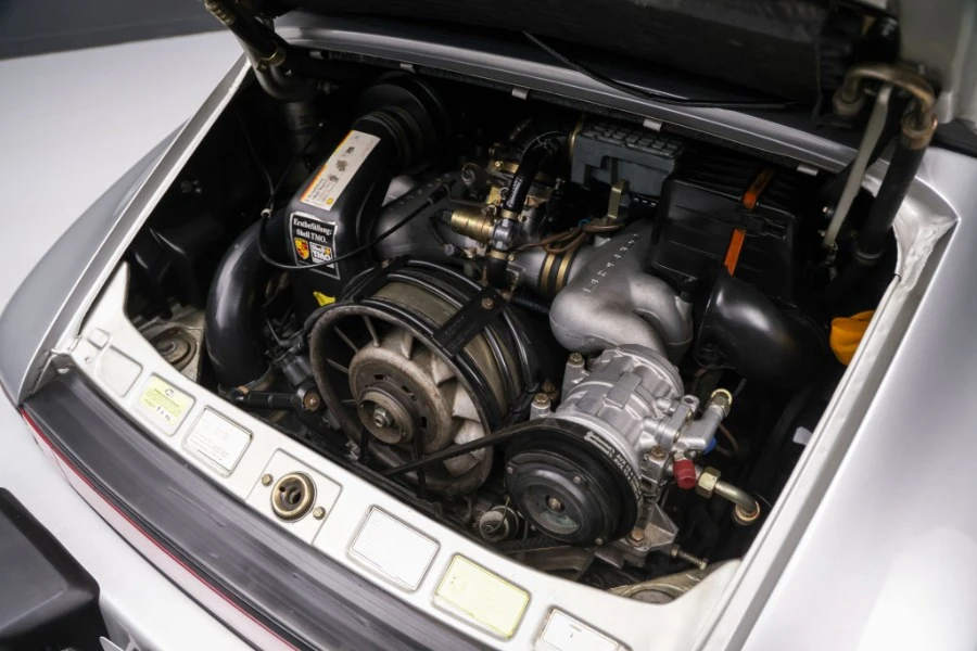 1989 Porsche 911 Carrera 3.2 - Image 25 of 31