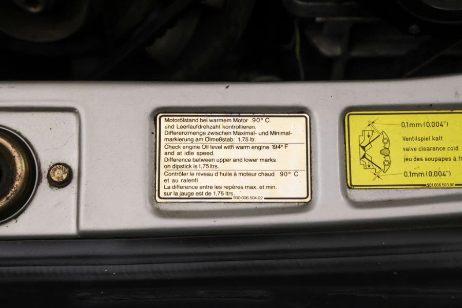 1989 Porsche 911 Carrera 3.2 - Image 18 of 31