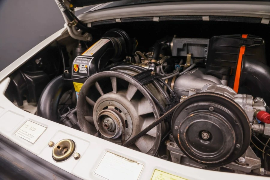 1989 Porsche 911 Carrera 3.2 - Image 27 of 31