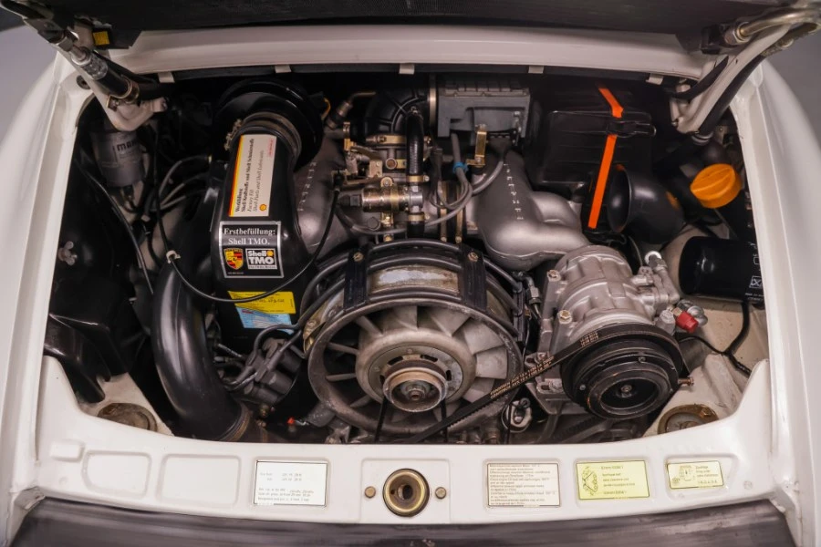 1989 Porsche 911 Carrera 3.2 - Image 12 of 31