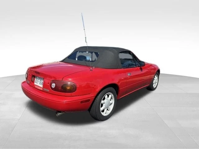 1990 Mazda NA MX-5 Miata - Image 6 of 12