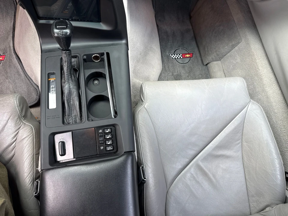 1994 Chevrolet Corvette C4 - Image 17 of 25