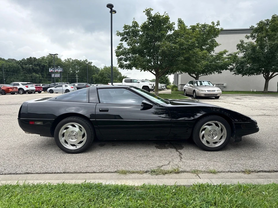 1994 Chevrolet Corvette C4 - Image 4 of 25