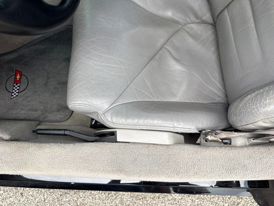 1994 Chevrolet Corvette C4 - Image 24 of 25