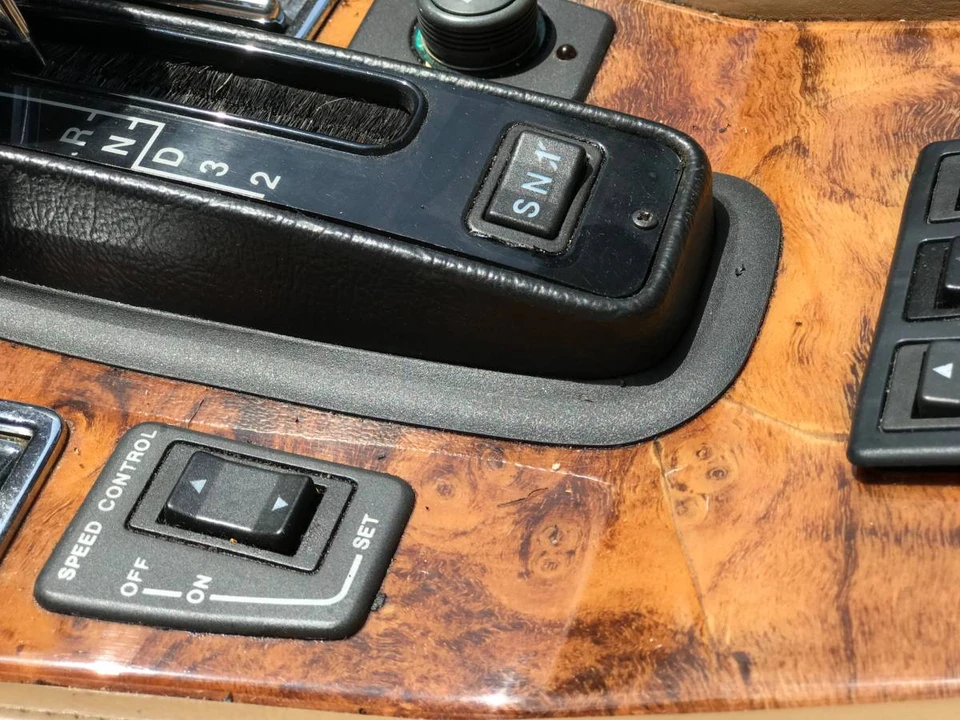 1994 Jaguar XJS Convertible - Image 9 of 11