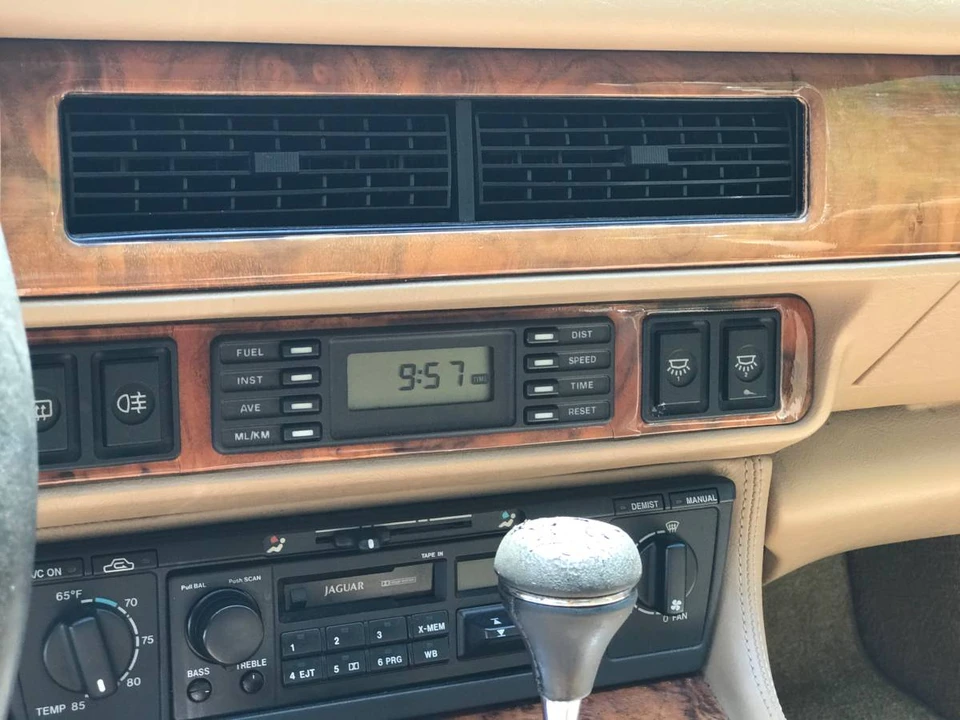 1994 Jaguar XJS Convertible - Image 10 of 11