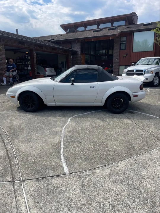 1995 Mazda NA MX-5 Miata - Image 2 of 6