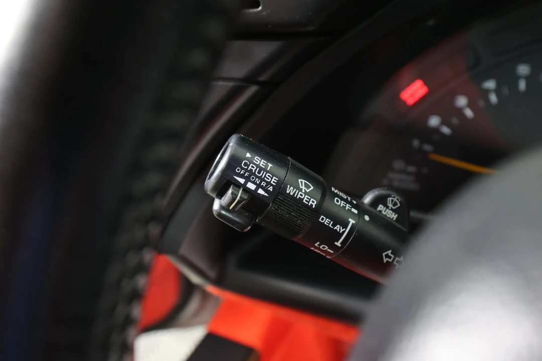 1996 Chevrolet Corvette C4 - Image 24 of 31