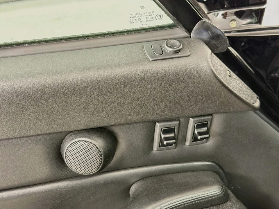 1996 Porsche 993 Carrera - Image 13 of 31