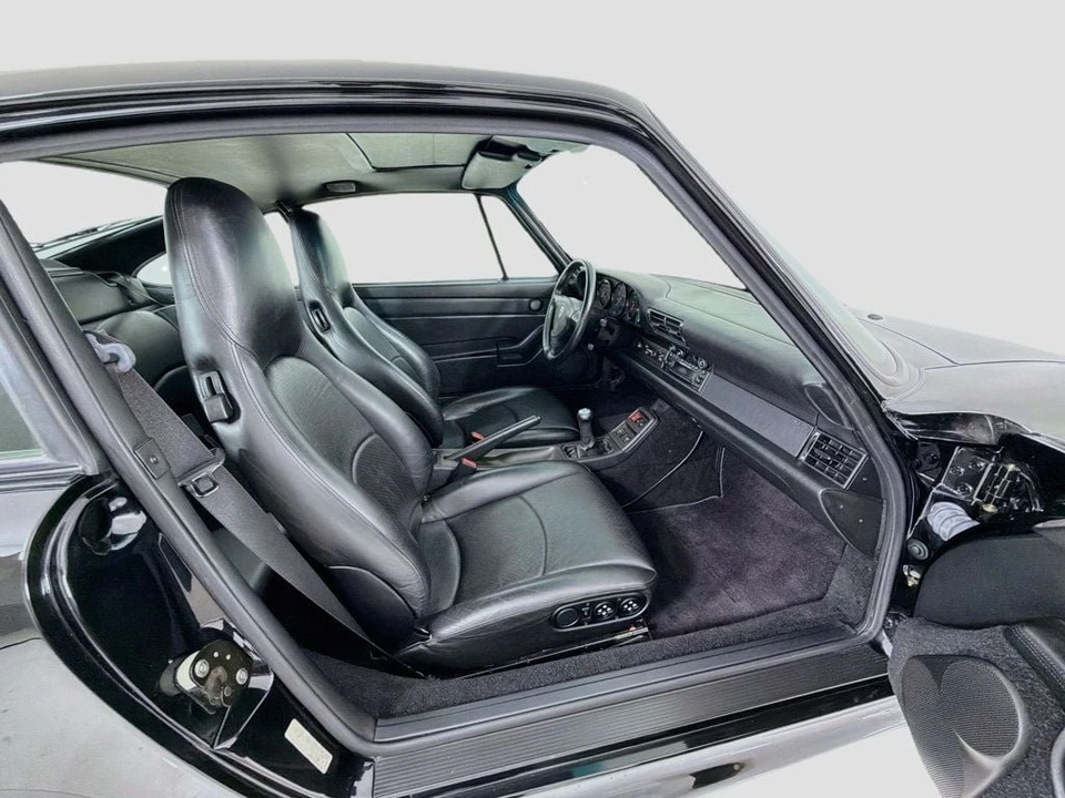 1996 Porsche 993 Carrera - Image 28 of 31