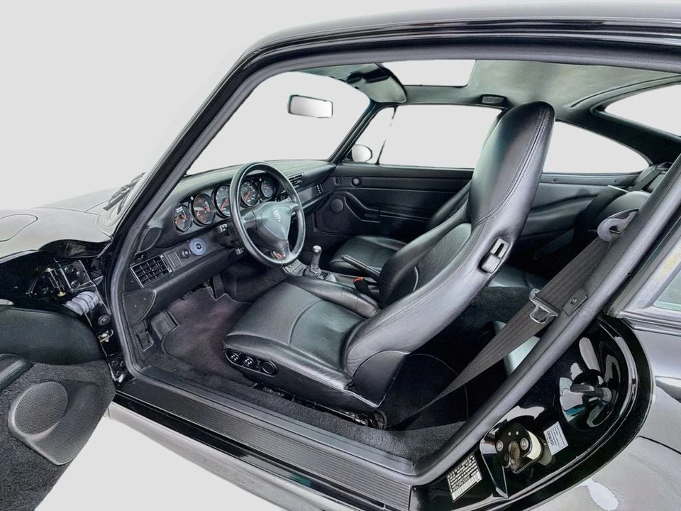 1996 Porsche 993 Carrera - Image 5 of 31