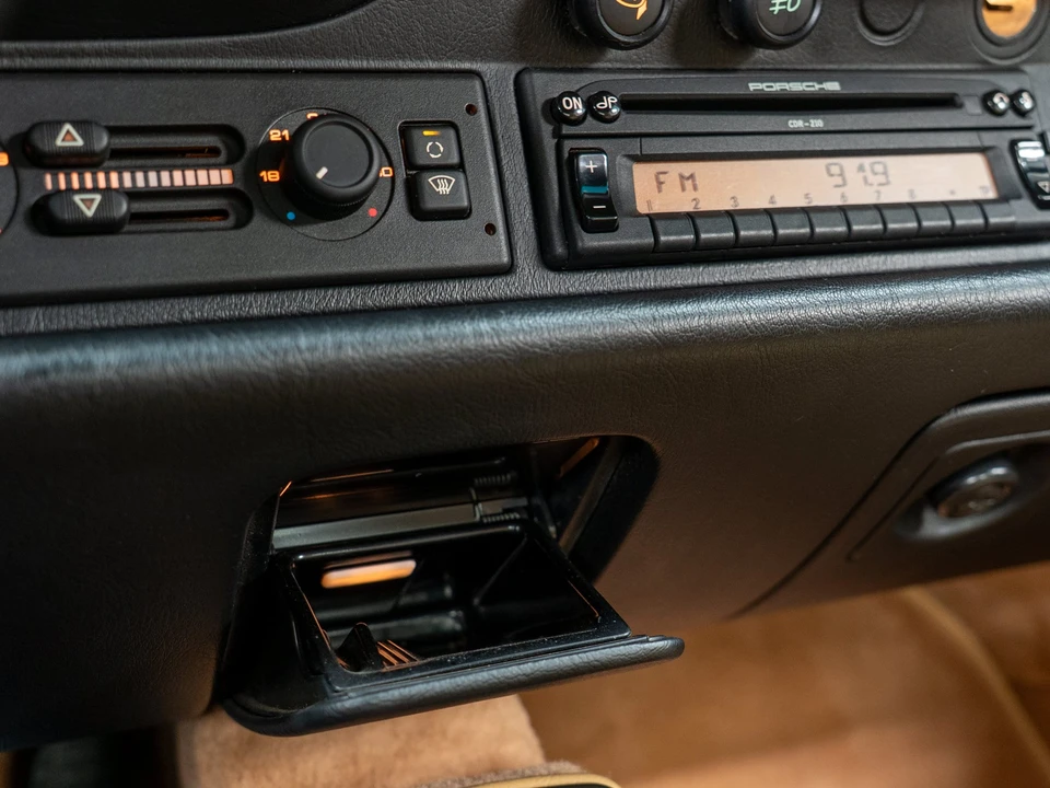 1997 Porsche 993 Carrera - Image 29 of 31