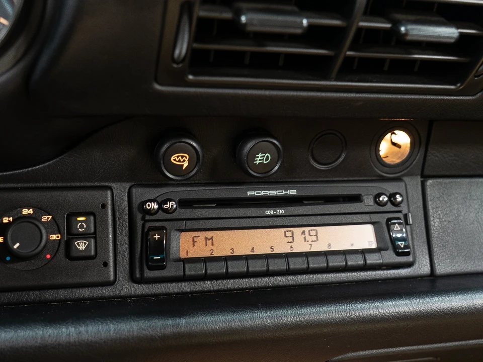 1997 Porsche 993 Carrera - Image 28 of 31
