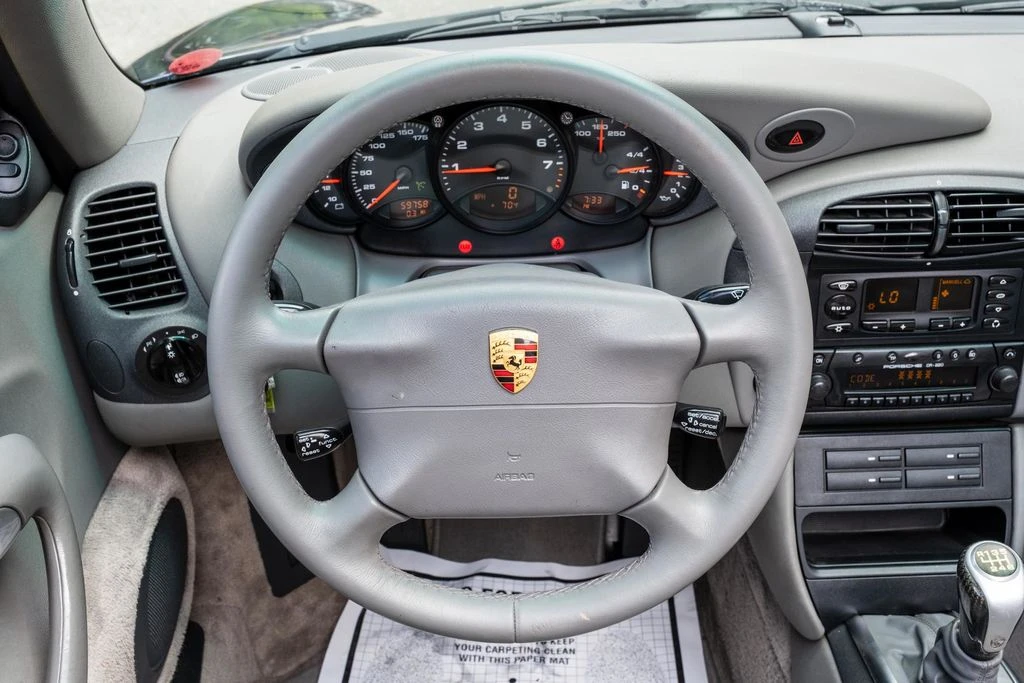 1999 Porsche 996 Carrera - Image 24 of 31