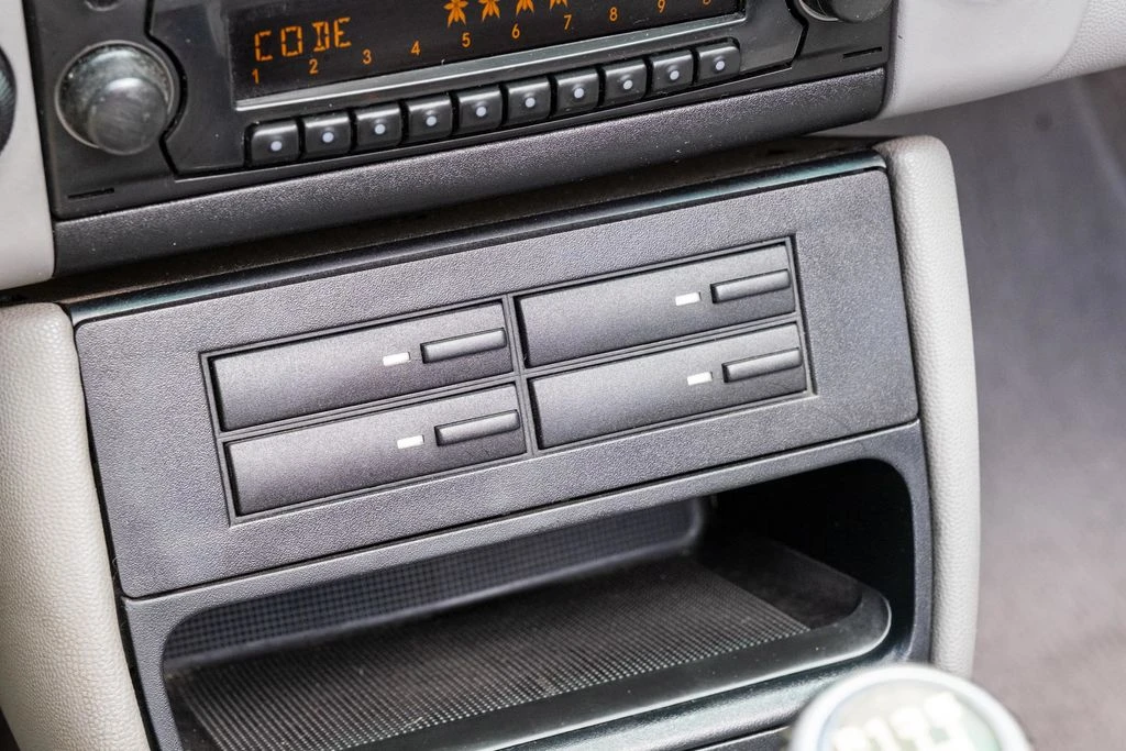 1999 Porsche 996 Carrera - Image 29 of 31