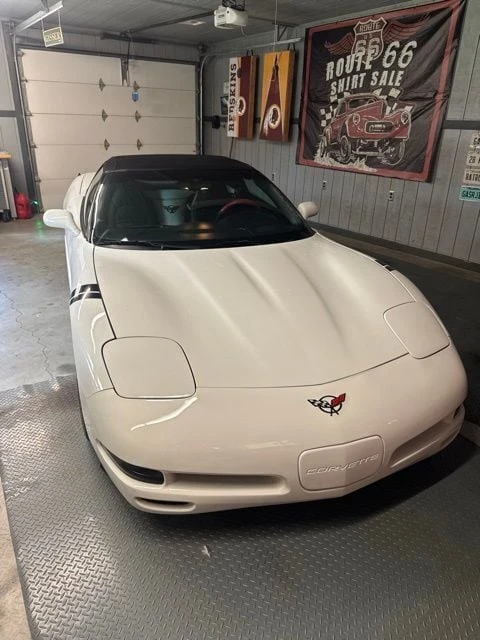 2000 Chevrolet Corvette C5 - Image 2 of 7