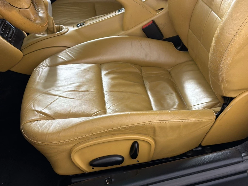 2001 Porsche 996 Carrera - Image 16 of 28