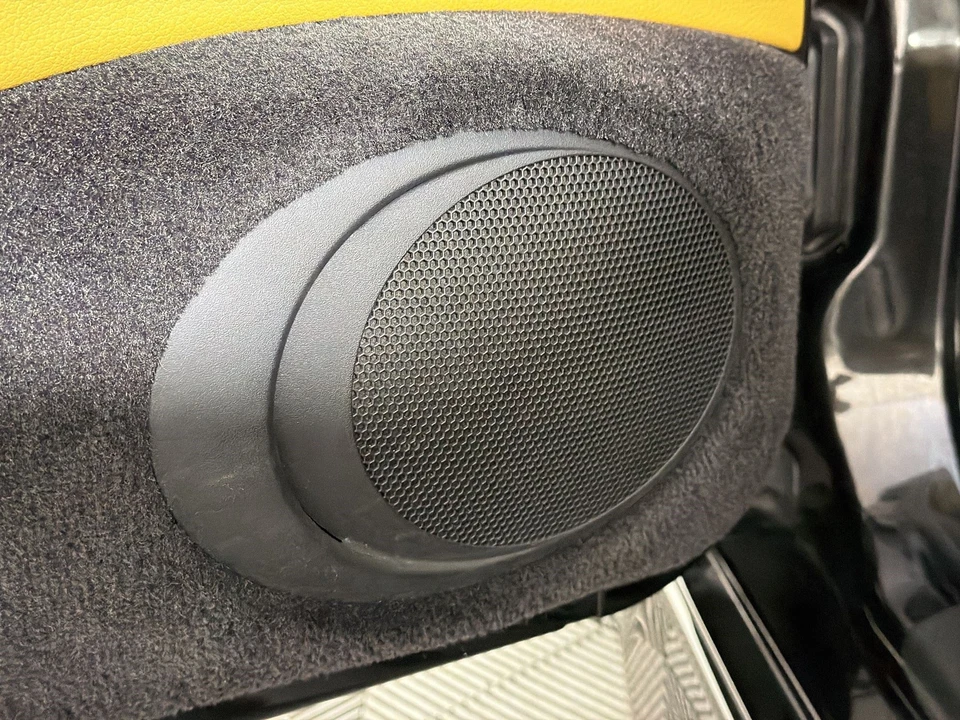 2001 Porsche 996 Carrera - Image 25 of 28