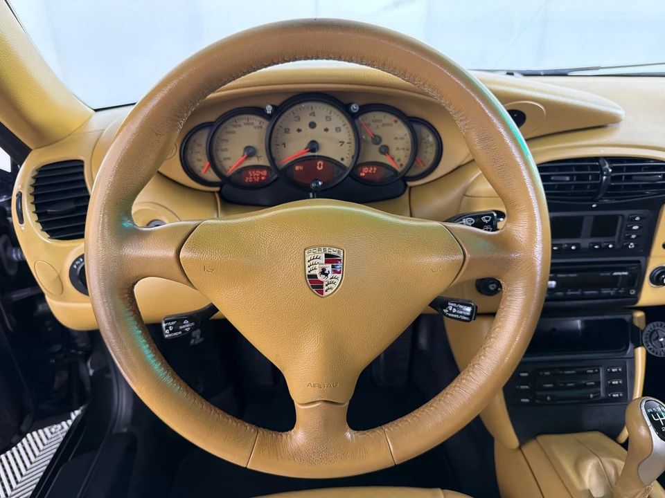 2001 Porsche 996 Carrera - Image 11 of 28