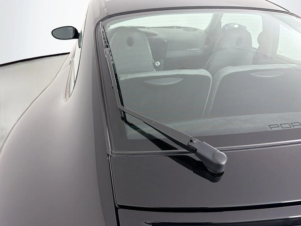 2001 Porsche 911 - Image 11 of 31