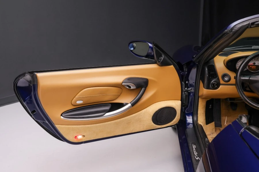 2001 Porsche 986 Boxster S - Image 29 of 31