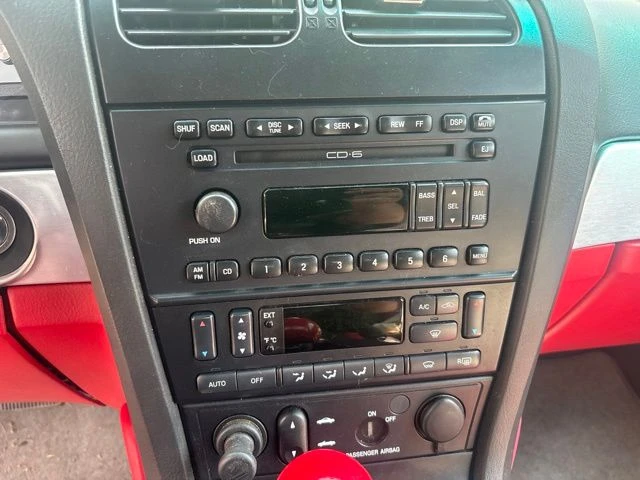 2002 Ford Thunderbird 11th Gen - Image 17 of 22