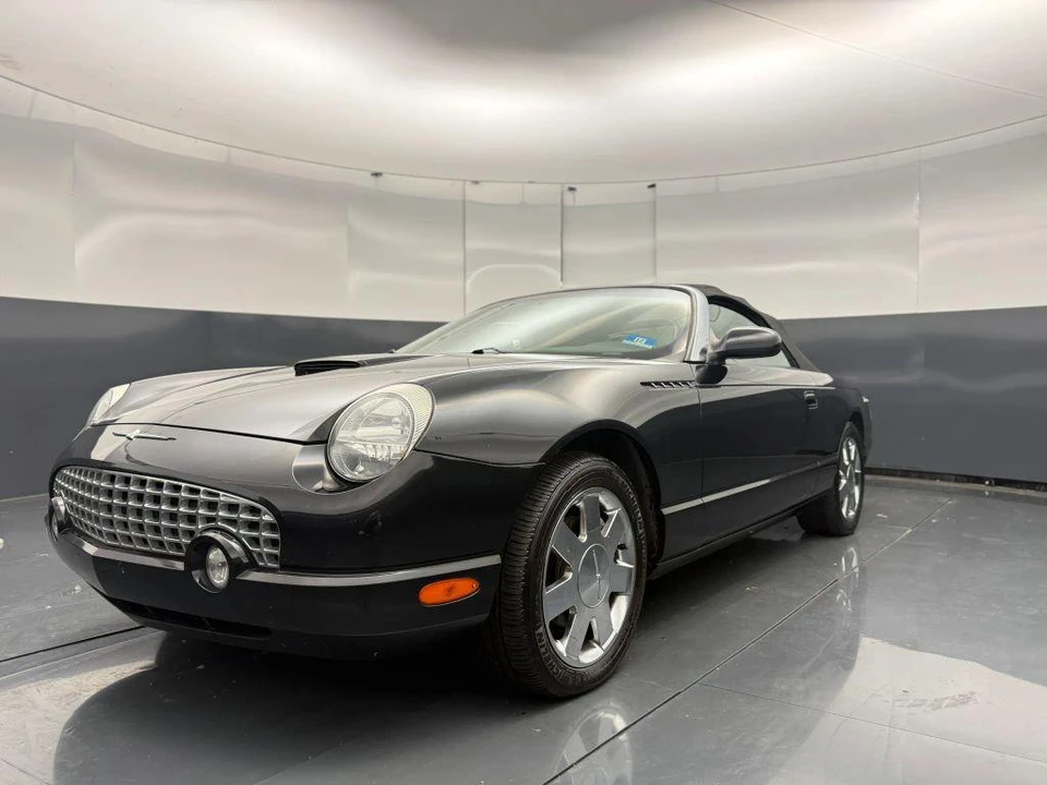 2002 Ford Thunderbird 11th Gen - Image 3 of 26