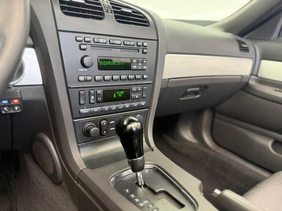2002 Ford Thunderbird 11th Gen - Image 20 of 26
