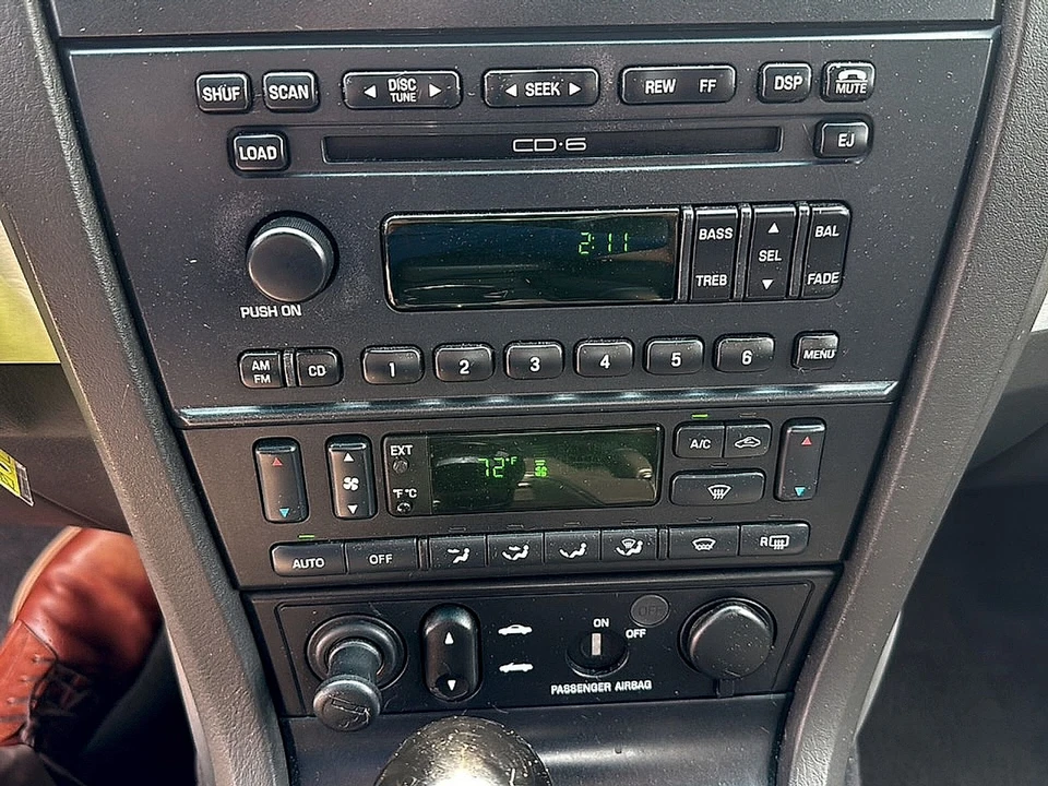 2002 Ford Thunderbird 11th Gen - Image 12 of 21