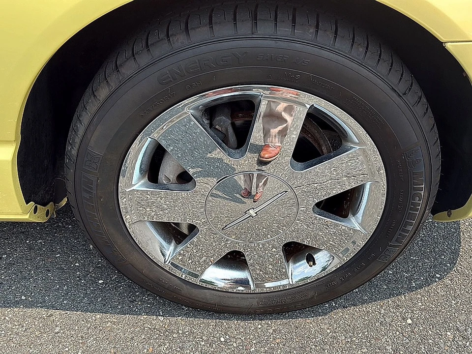 2002 Ford Thunderbird 11th Gen - Image 13 of 21