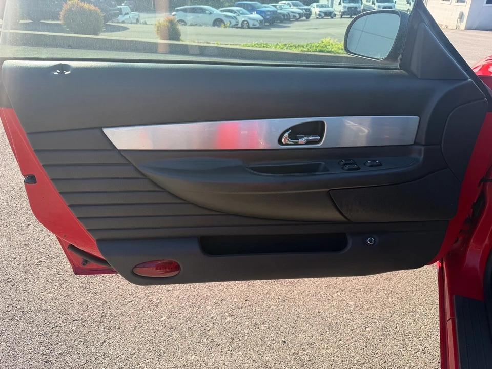 2002 Ford Thunderbird 11th Gen - Image 27 of 31