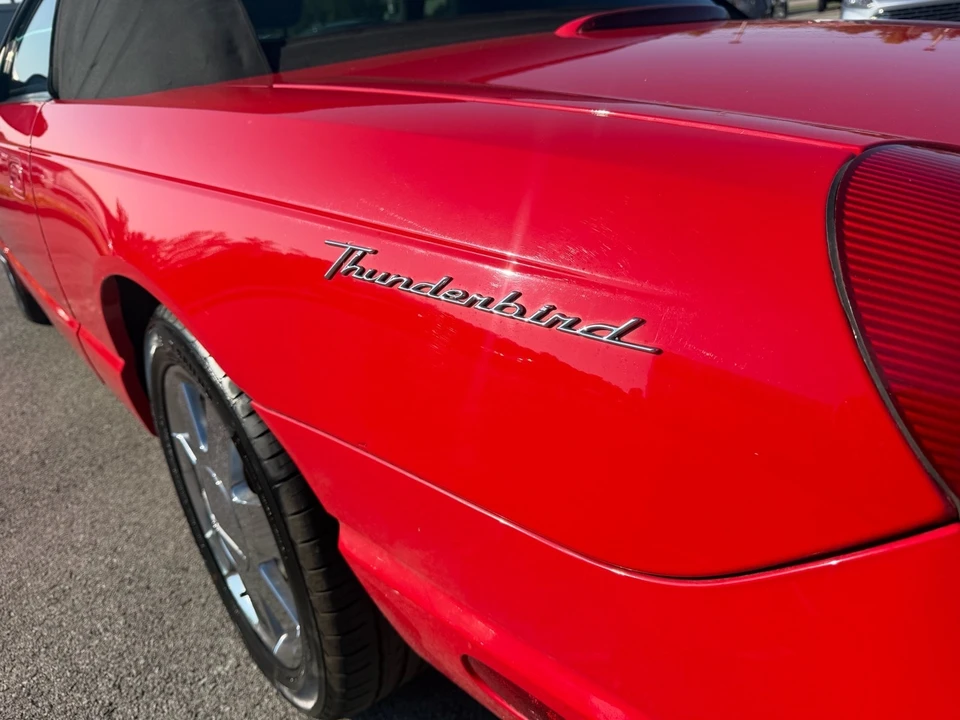 2002 Ford Thunderbird 11th Gen - Image 14 of 31