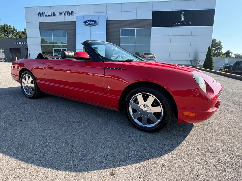 2002 Ford Thunderbird 11th Gen - Image 26 of 31