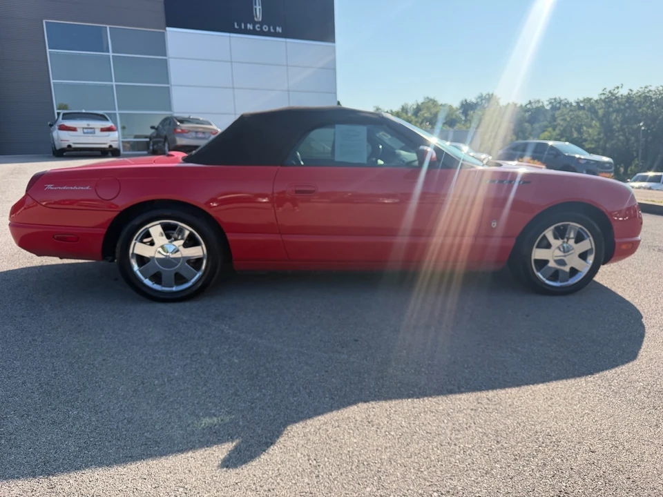 2002 Ford Thunderbird 11th Gen - Image 19 of 31