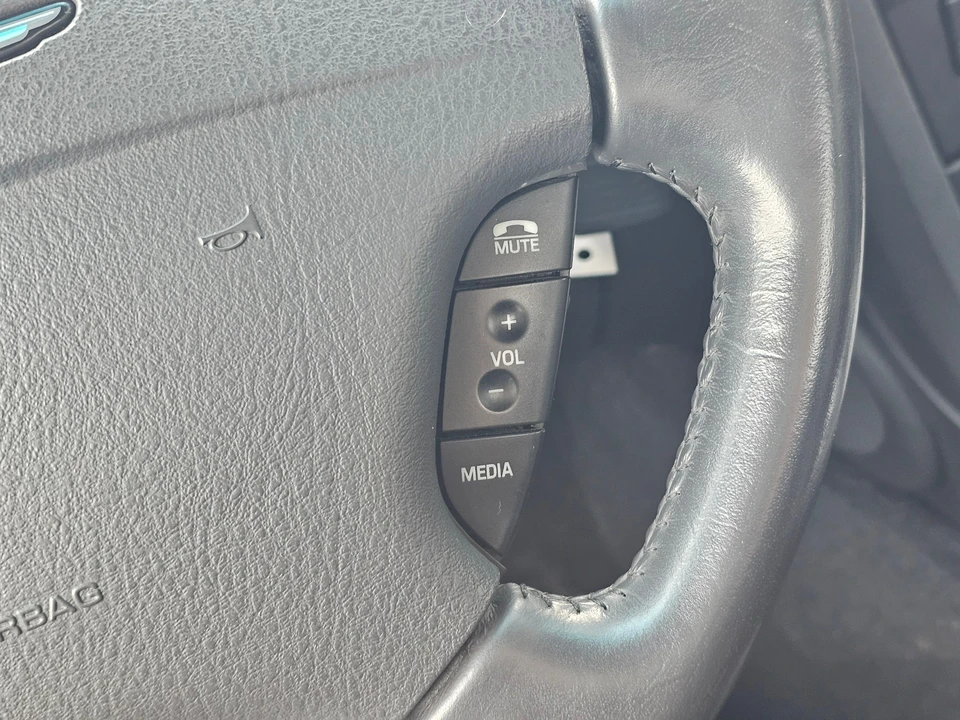2002 Ford Thunderbird 11th Gen - Image 21 of 30