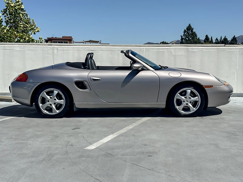 2002 Porsche 986 Boxster - Image 9 of 31