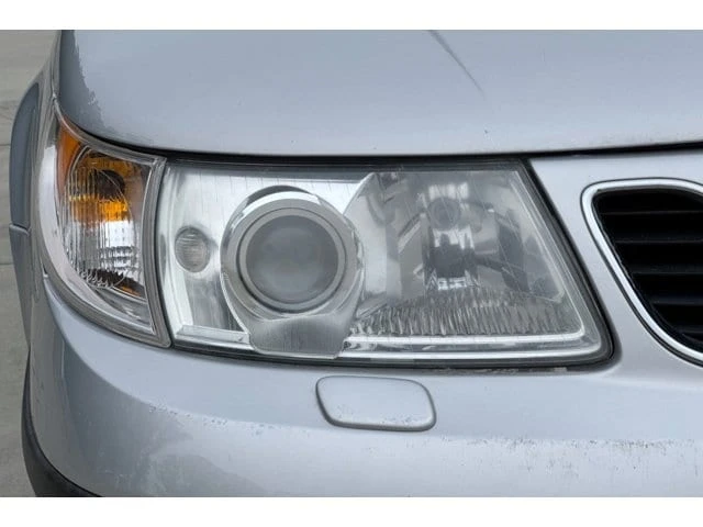 2002 Saab 9-5 1st Gen - Image 11 of 31