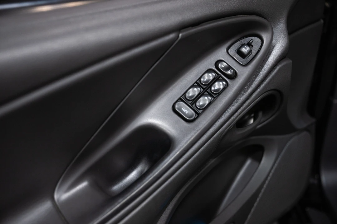 2003 Ford SN95 Mustang - Image 31 of 31