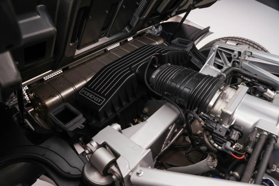 2005 Ford GT 1st Gen - Image 14 of 31
