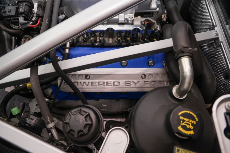 2005 Ford GT 1st Gen - Image 13 of 31