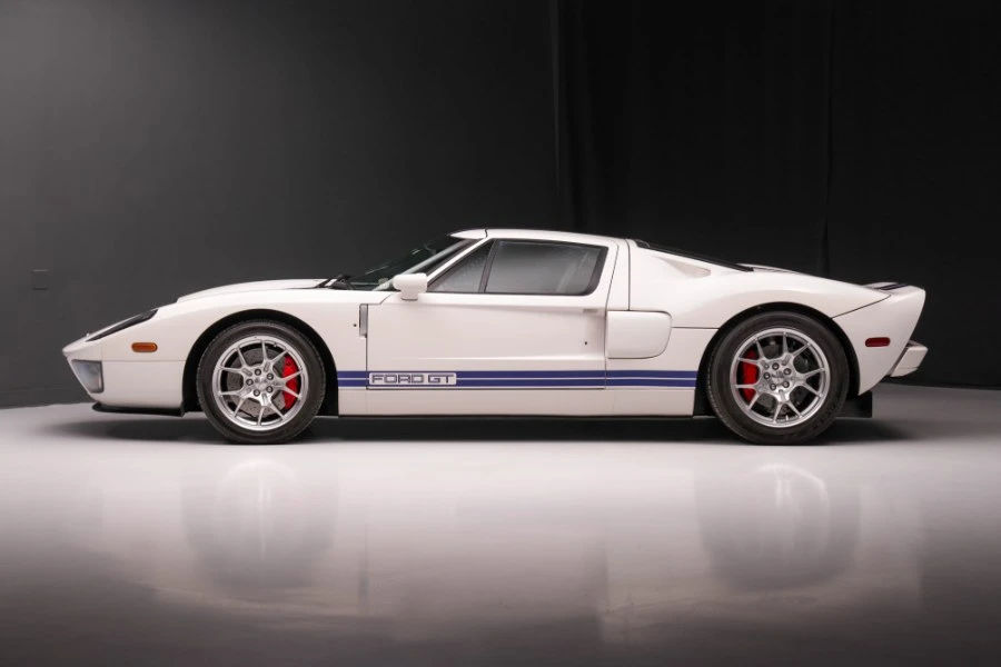 2005 Ford GT 1st Gen - Image 2 of 31