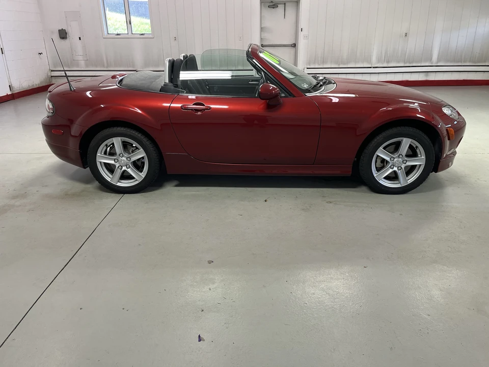 2007 Mazda NC MX-5 Miata - Image 16 of 27