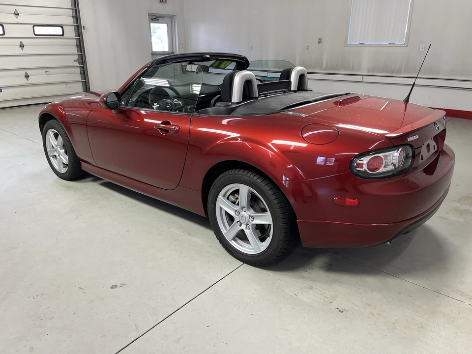 2007 Mazda NC MX-5 Miata - Image 13 of 27