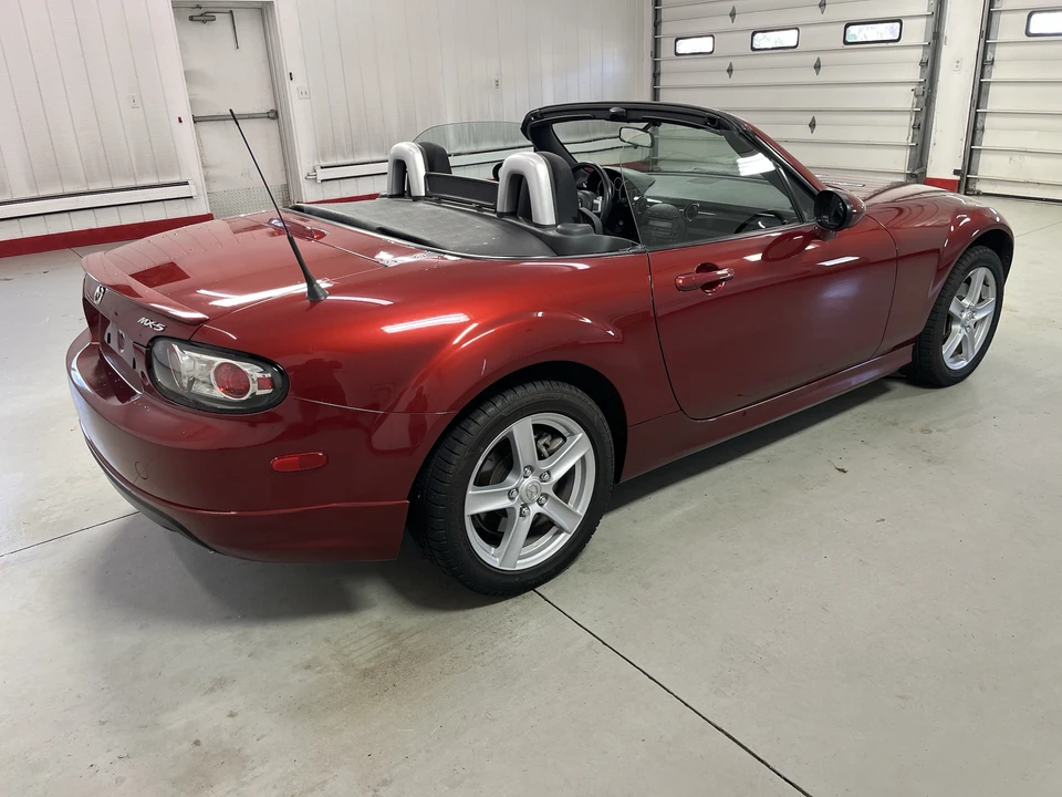 2007 Mazda NC MX-5 Miata - Image 15 of 27