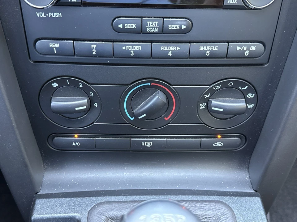 2008 Ford S197 Mustang - Image 22 of 31