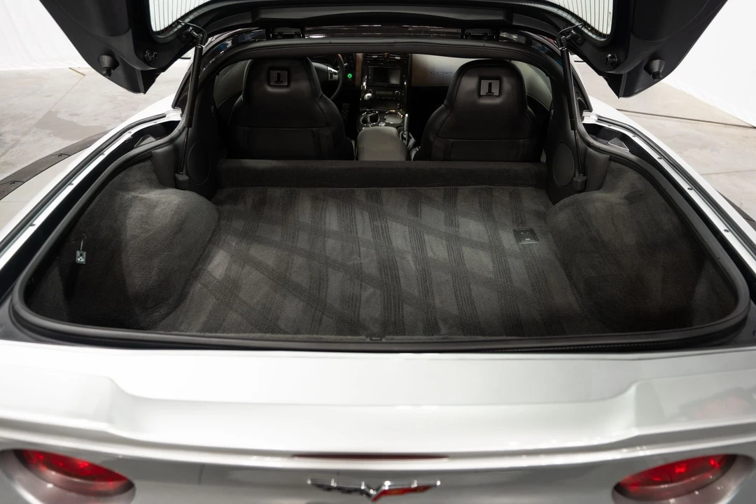 2010 Chevrolet Corvette C6 ZR1 - Image 16 of 25
