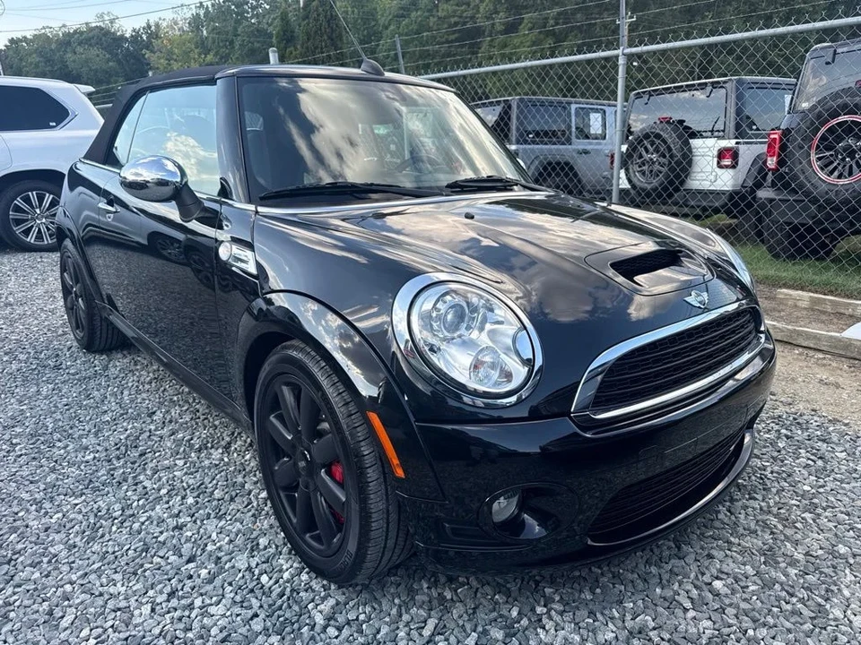 2010 Mini Mini John Cooper Works 2nd Gen - Image 2 of 4