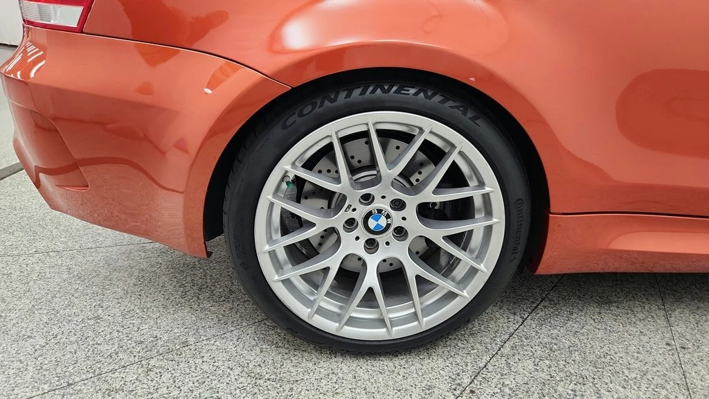 2011 BMW E82 135i & 135is - Image 28 of 31