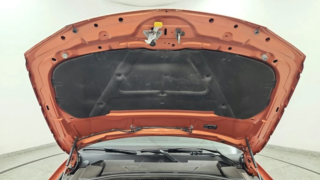 2011 BMW E82 135i & 135is - Image 15 of 31