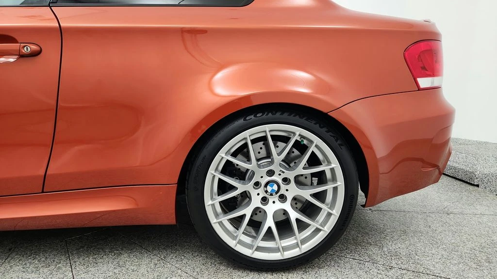 2011 BMW E82 135i & 135is - Image 16 of 31